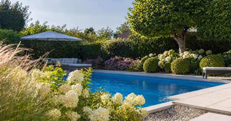 Pool im Garten: Planung, Anlage, Kosten und Pflege im Überblick